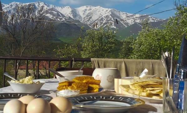 Saro B&B And Safari Tours Татьєв Екстер'єр фото