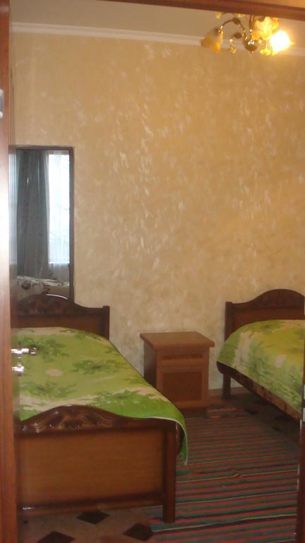 Saro B&B And Safari Tours Татьєв Екстер'єр фото