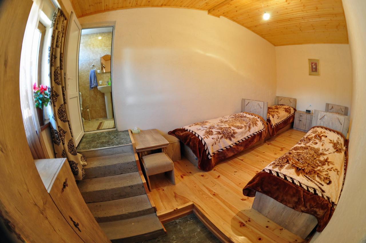 Saro B&B And Safari Tours Татьєв Екстер'єр фото