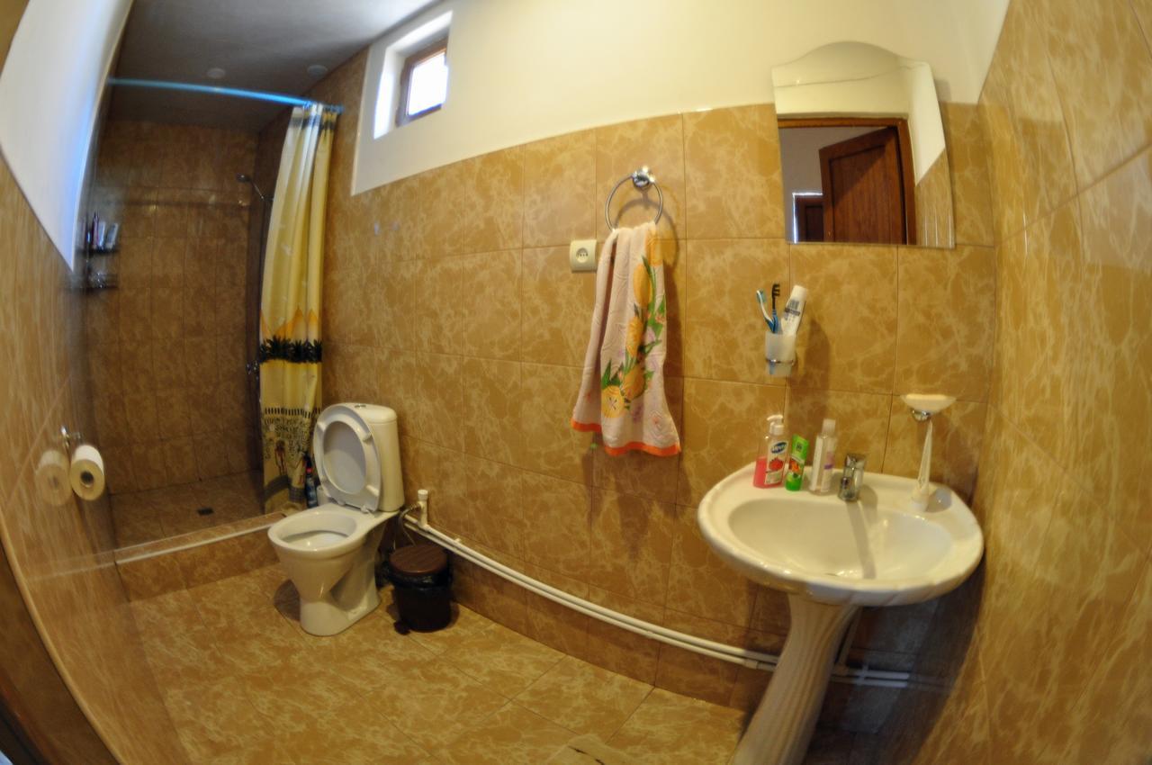 Saro B&B And Safari Tours Татьєв Екстер'єр фото
